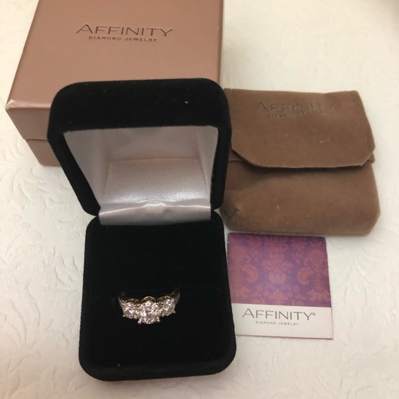 Affinity Jewelry - Affinity 1 cttw Genuine Diamond Yellow Gold sz 5.5